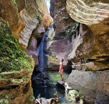 Load image into Gallery viewer, Sunday 15 December| Gooch&#39;s Crater and Billabong Canyon | Explore two epic locations in Wollemi Gardens of Stone Blue Mountains | 4x4 Tour
